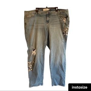 Torrid boyfriend jean embroidered floral